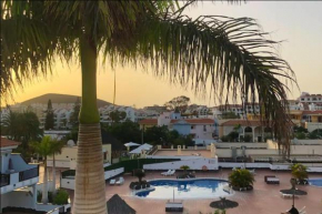 Beautiful apartment in Los Cristianos, Arona